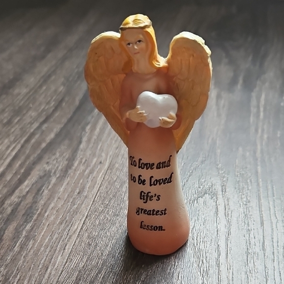 Angel Figurine with Heart - Orange and White - Picture 1 of 6